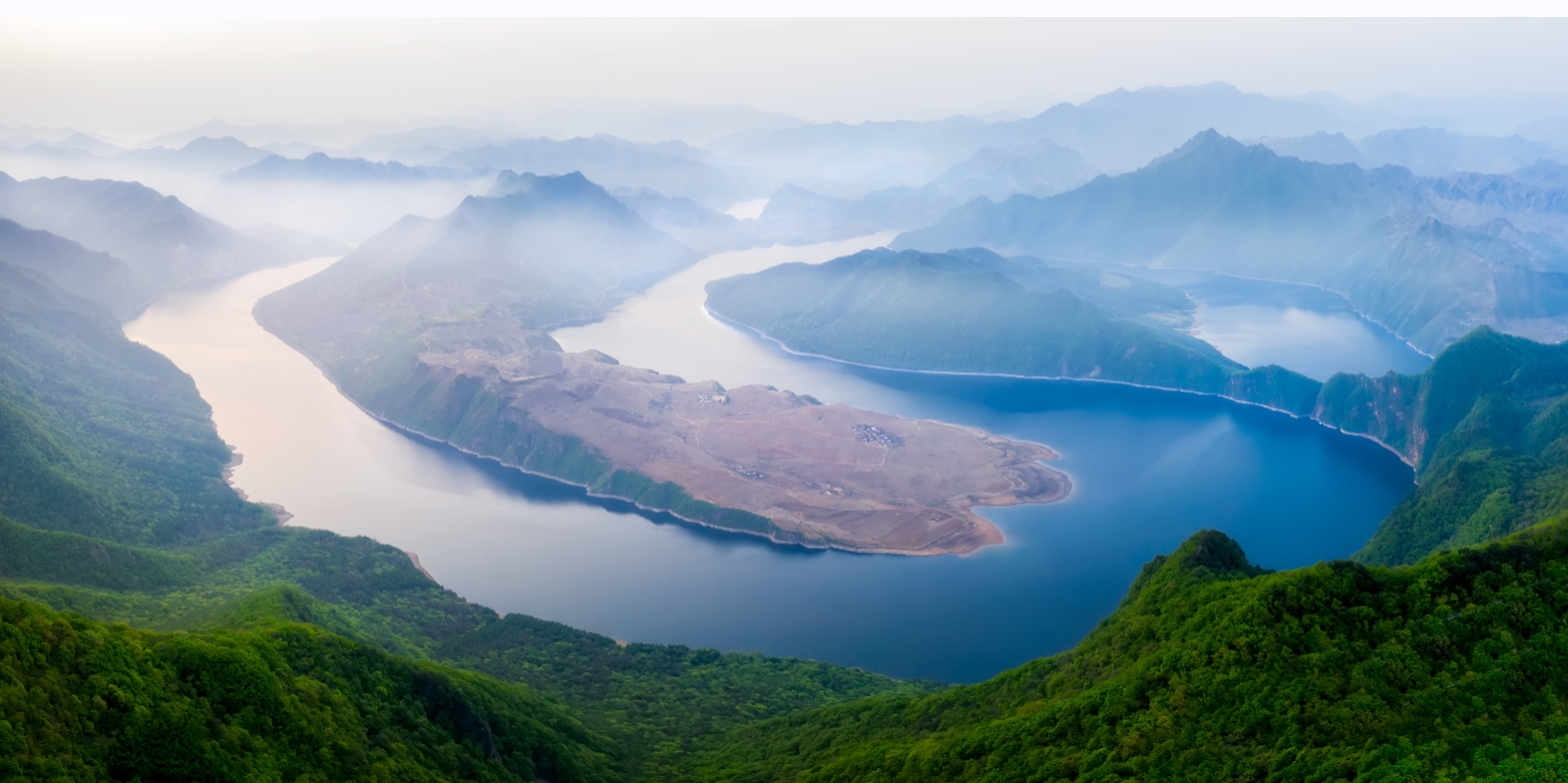 世界水日| 刷屏朋友圈的“藍(lán)”—— 強(qiáng)化河湖長(zhǎng)制 建設(shè)幸福河湖